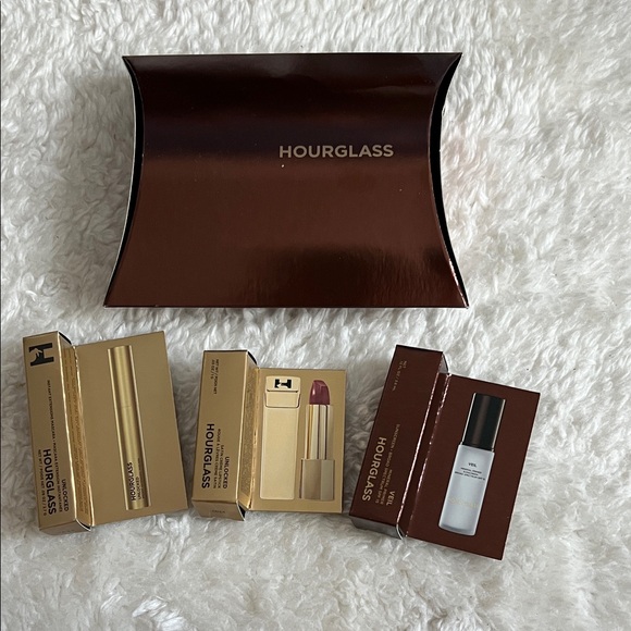 Hourglass Other - New Hourglass Makeup travel sizes set